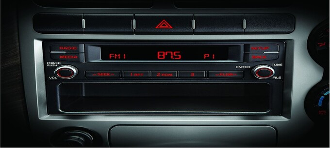 Radio+CD+MP3+bluetooth with USB+AUX & audio remote control is everything - Push Button start